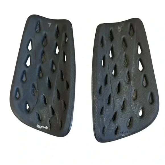 ADIDAS X LEAGUE SHIN GUARD (BLACK/NIGHT GREY/MATTE GOLD) SZ L (10-12) - Picture 2 of 3